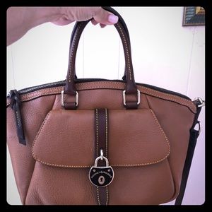 Dooney & Bourke  sachel bag
